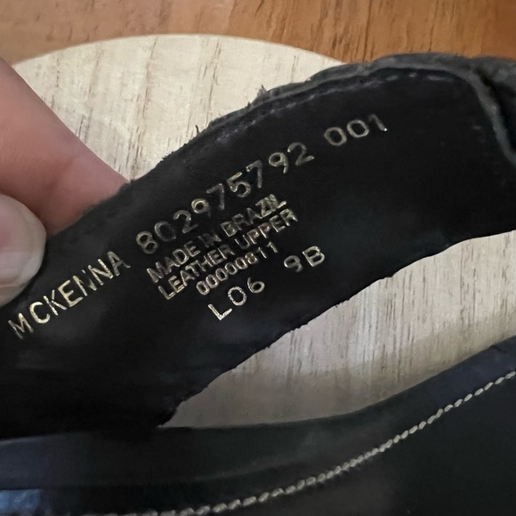 Lauren Ralph Lauren McKenna Wedge
Thong Sandals Black Leather Good Condition - Picture 5 of 11